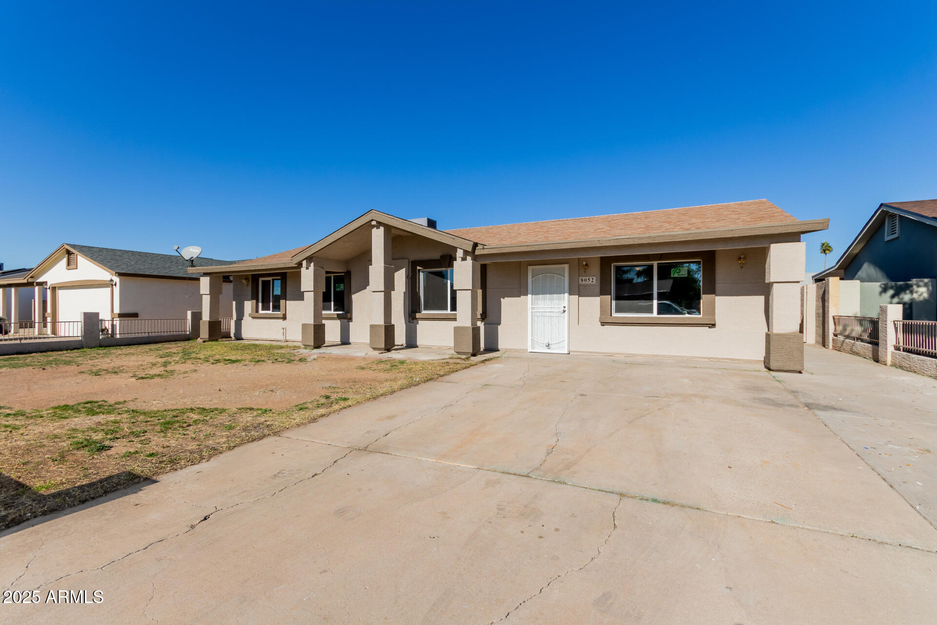 8052 W PIERSON Street