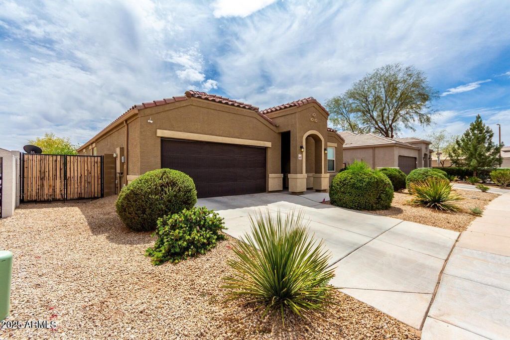 Photo of 41917 W Manderas Lane, Maricopa, AZ 85138 (MLS # 6943376)