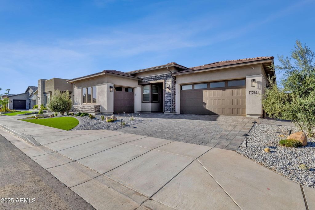Photo of 1266 E Donato Drive, Gilbert, AZ 85298 (MLS # 6925132)