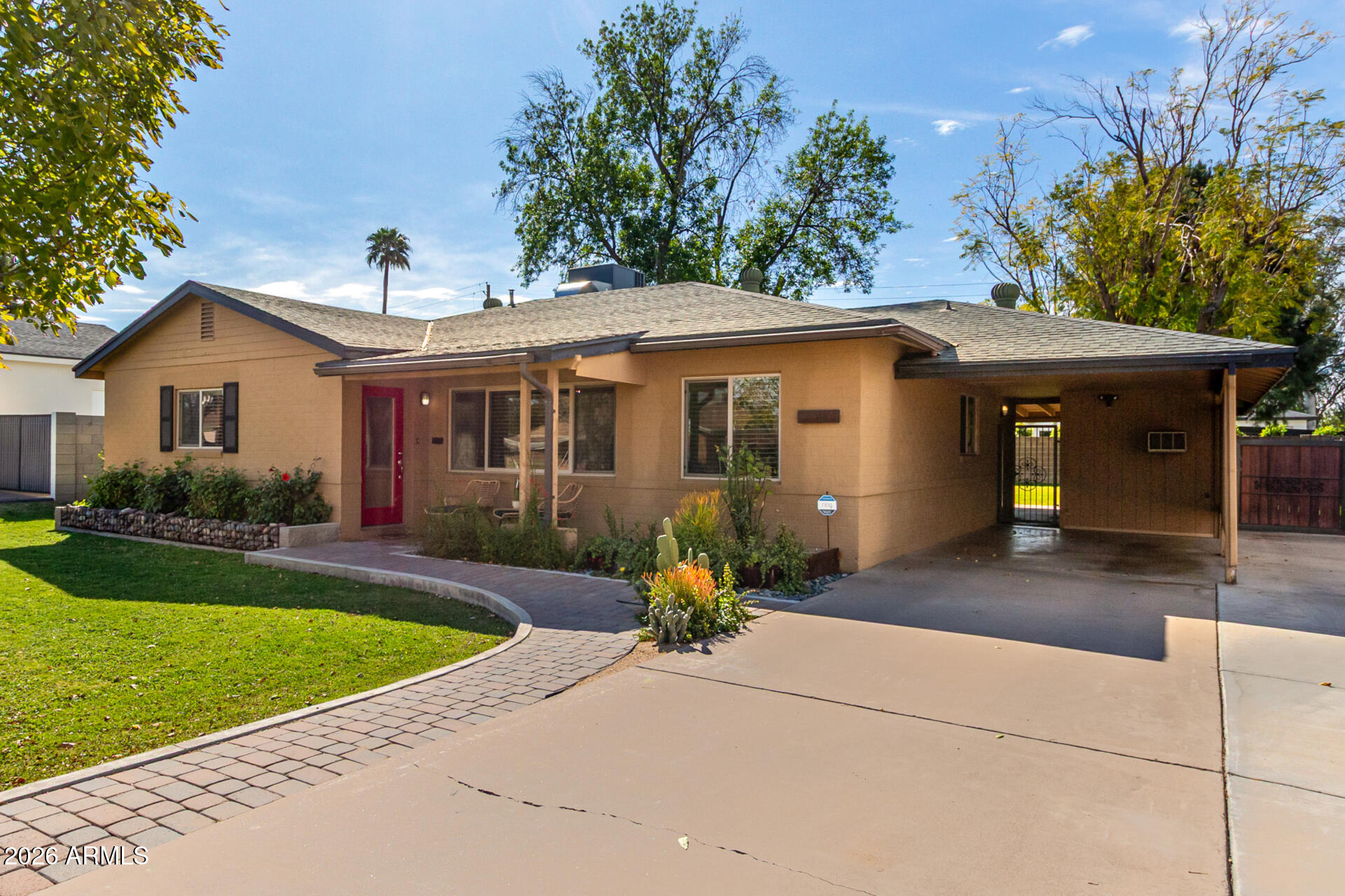 4101 E EDGEMONT Avenue