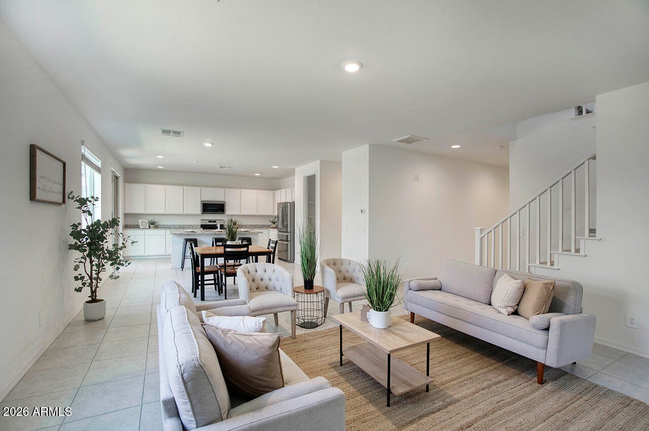 9318 E SECTOR Drive