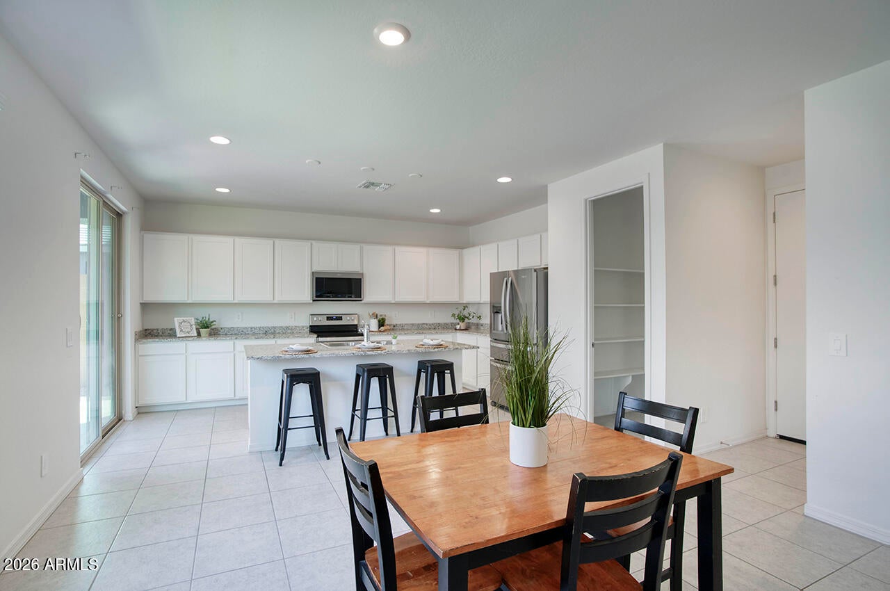 9318 E SECTOR Drive