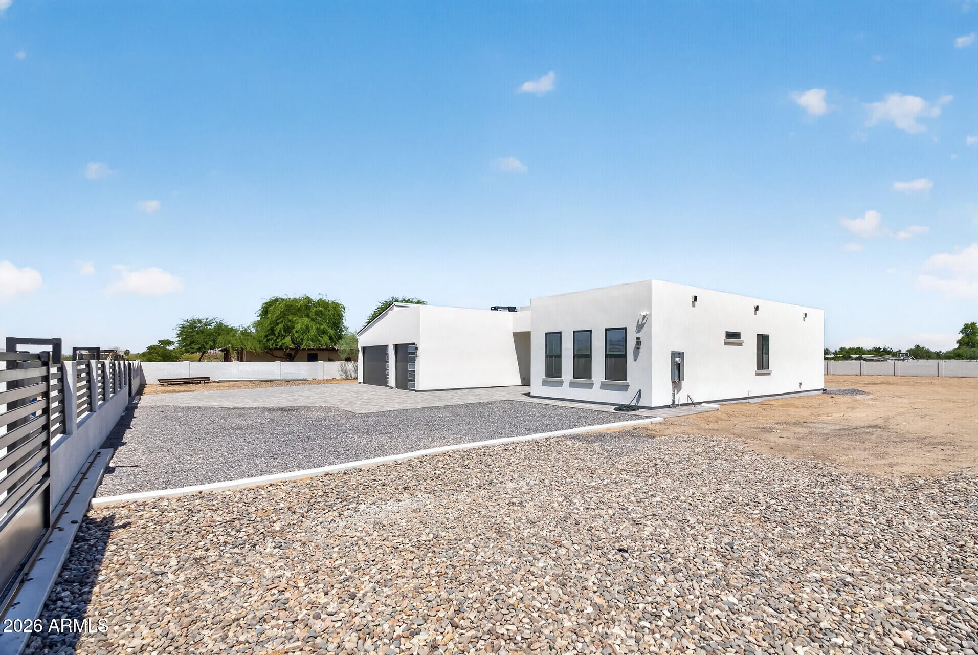 3024 W South Mountain Avenue