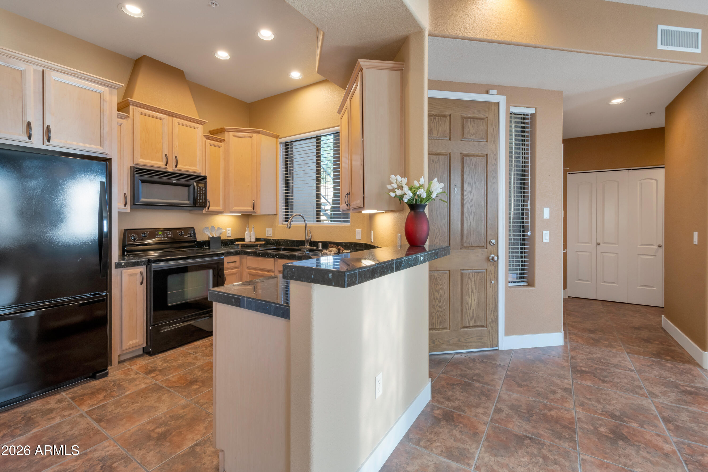 7027 N SCOTTSDALE Road 125