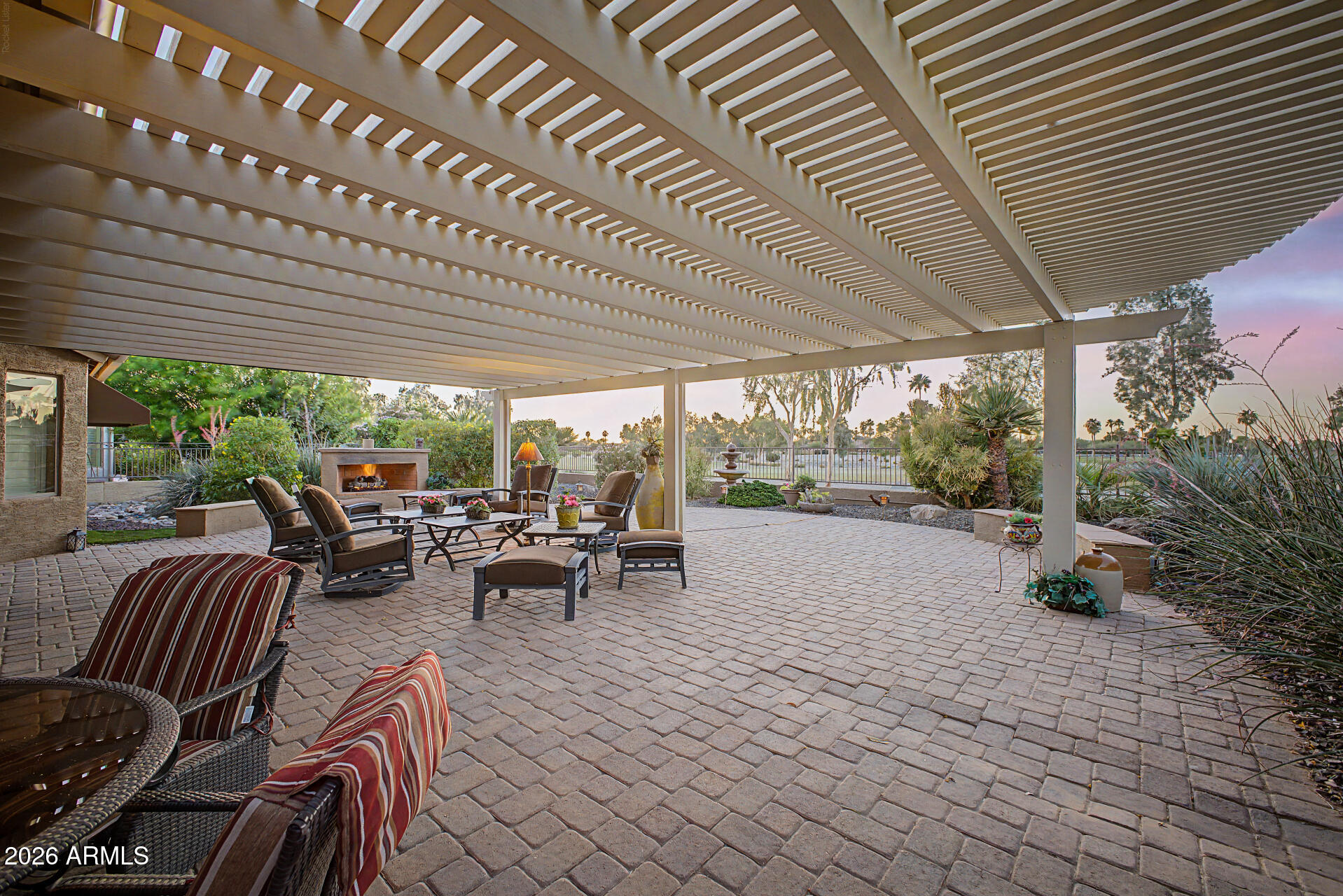 5010 W COMANCHE Drive