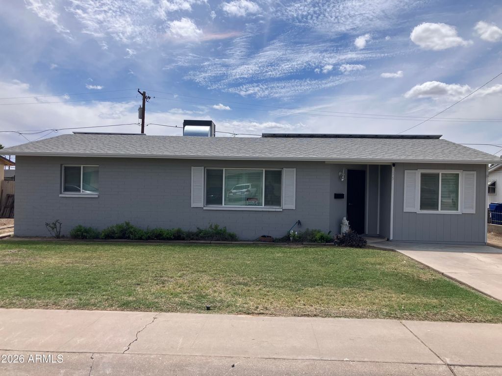 Photo of 15 W Lawrence Boulevard, Avondale, AZ 85323 (MLS # 7013893)