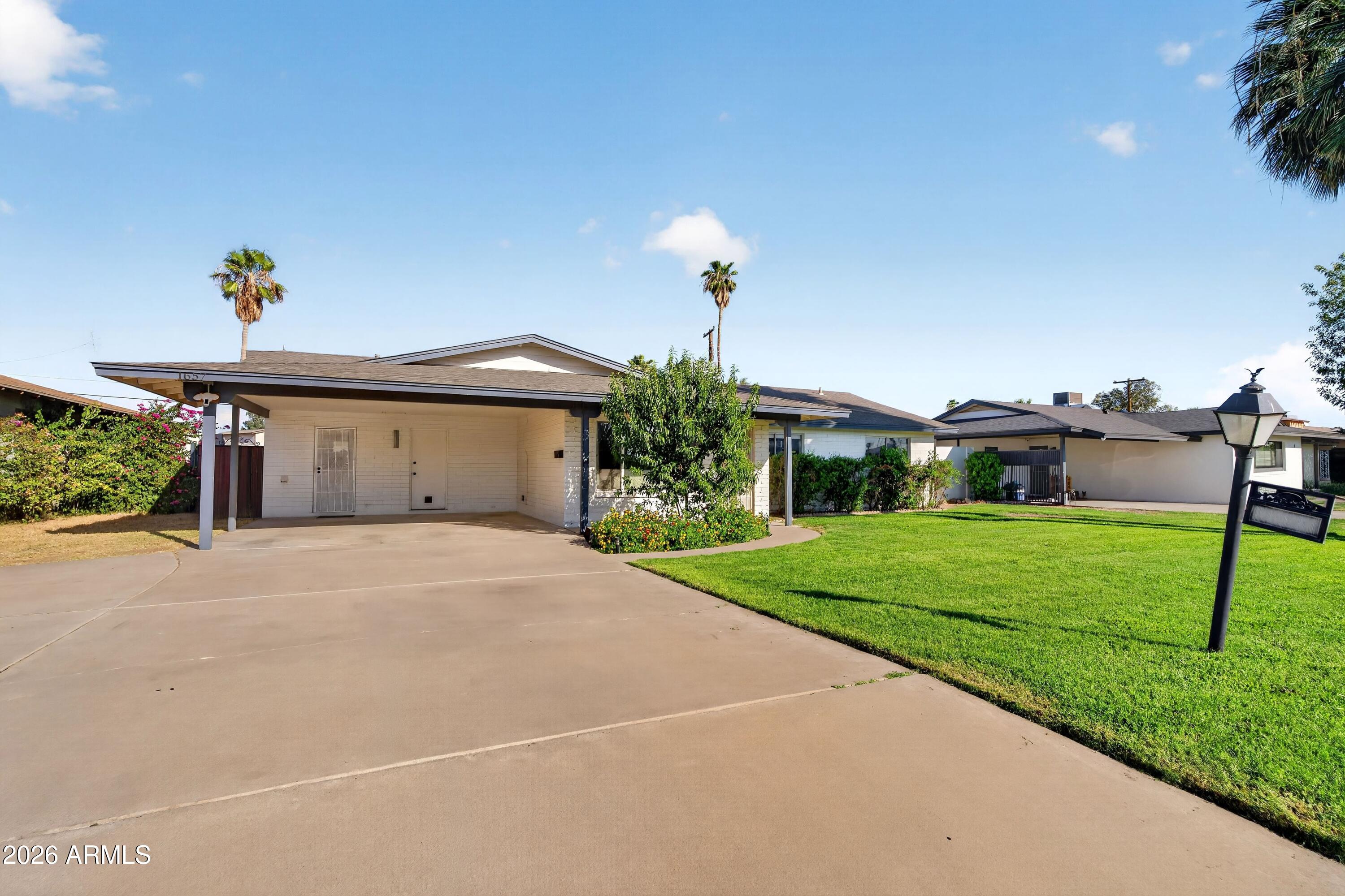 1657 N OLD COLONY --