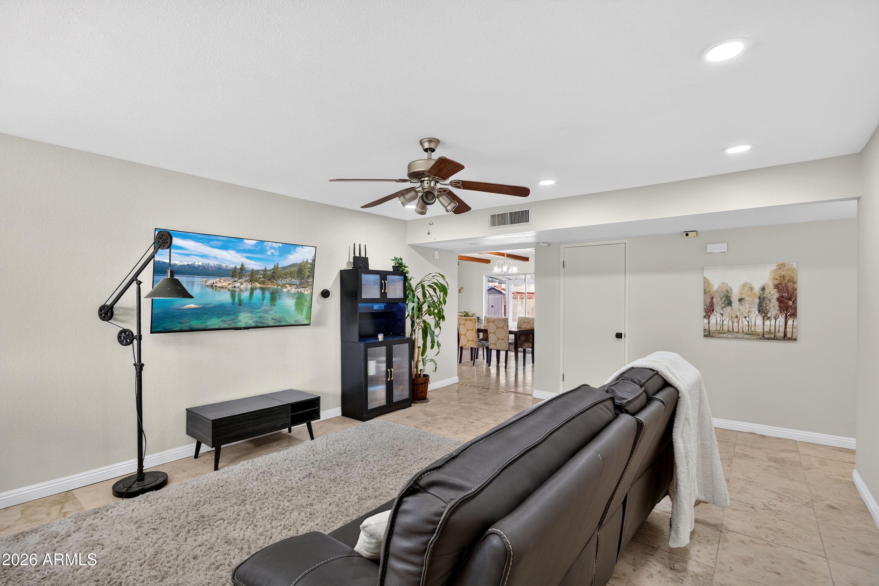 1657 N OLD COLONY --