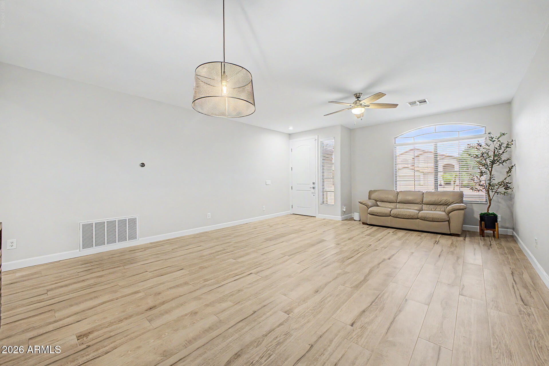 550 N WILSON Court