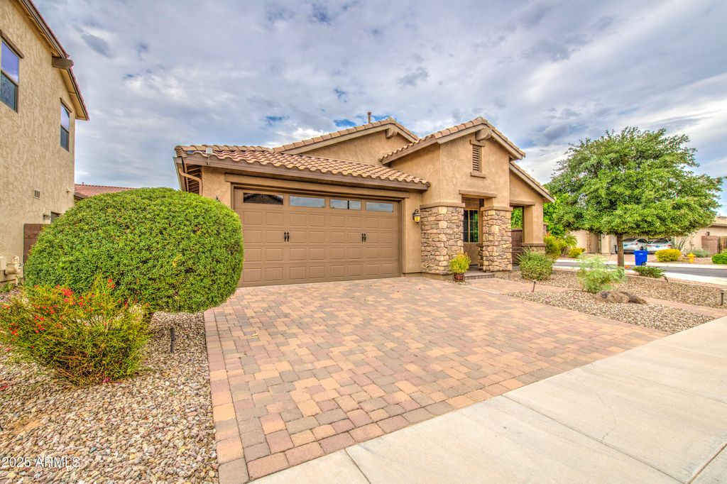 Photo of 164 E Prescott Drive, Chandler, AZ 85249 (MLS # 6930973)