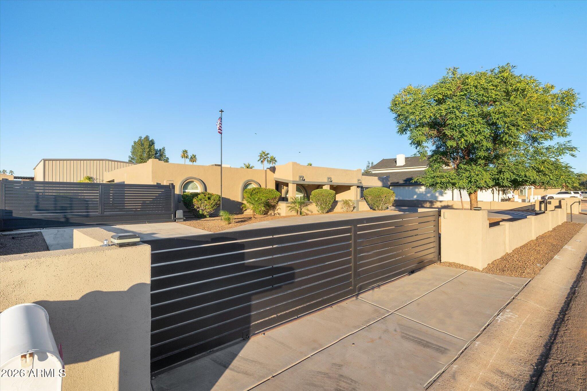 7648 E EMELITA Avenue