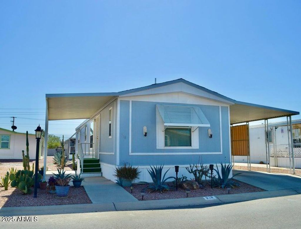 Photo of 450 W Sunwest Drive #219, Casa Grande, AZ 85122 (MLS # 6895591)