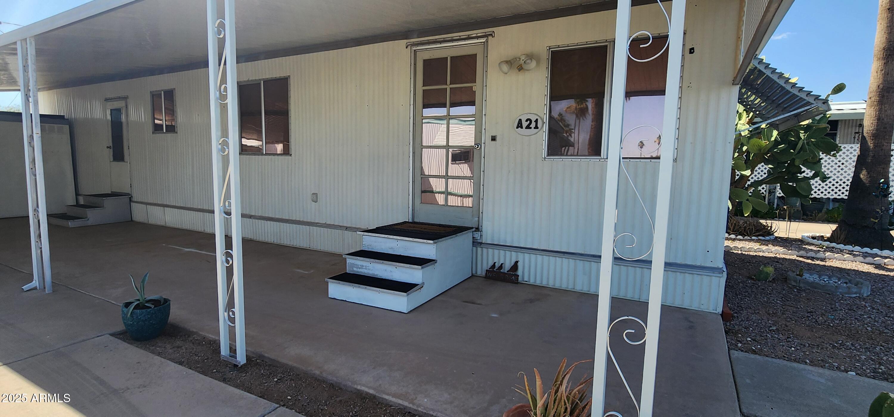 Twin Knolls Mobile home villa - 55+ Age Restriction - Residential