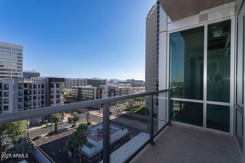 Photo of 1 E Lexington Avenue #Unit 702, Phoenix, AZ 85012 (MLS # 7059136)