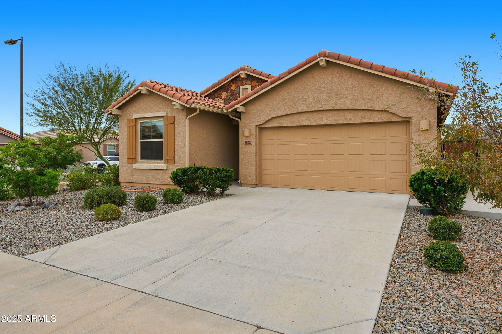 7648 S THIMBLE PEAK --