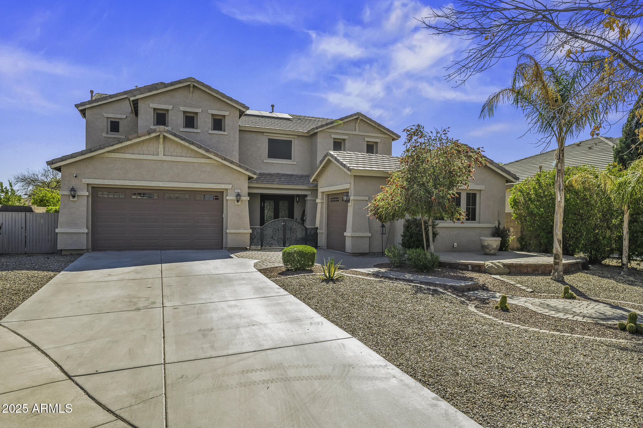 22737 N SUNSET Drive