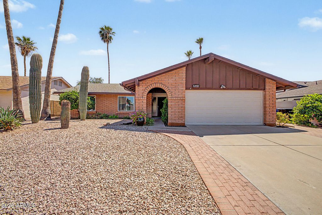 Photo of 2651 W Mcnair Street, Chandler, AZ 85224 (MLS # 7014684)