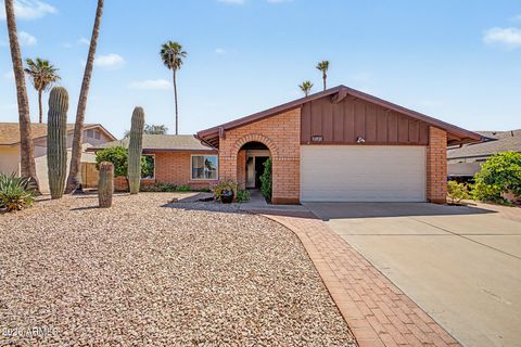 Photo of 2651 W Mcnair Street, Chandler, AZ 85224 (MLS # 7014684)