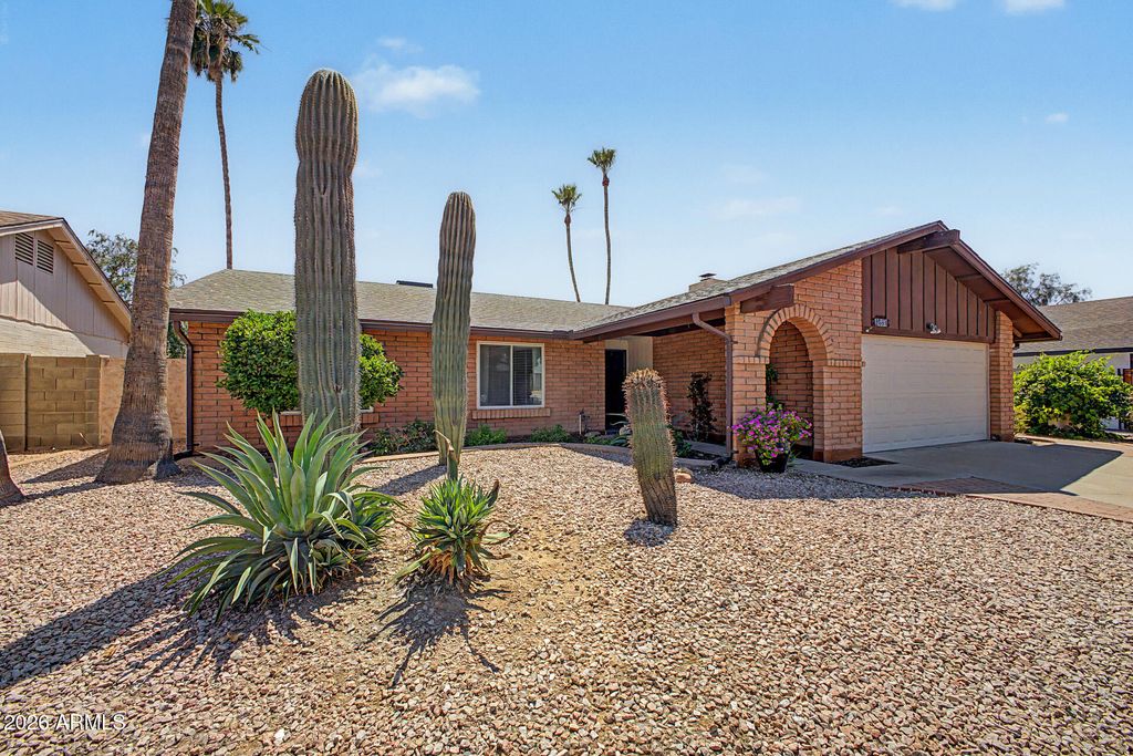 Photo of 2651 W Mcnair Street, Chandler, AZ 85224 (MLS # 7014684)
