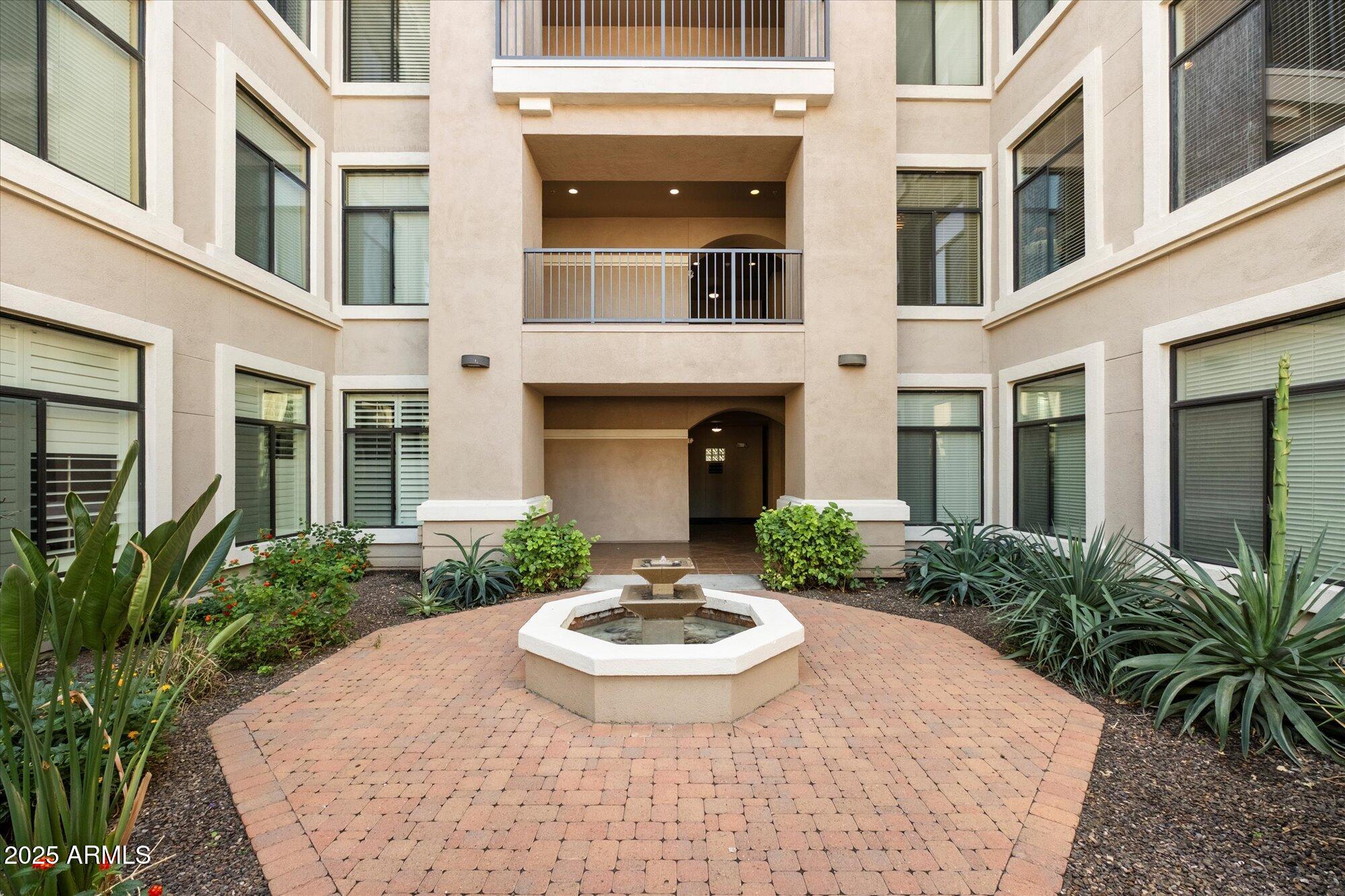 11640 N TATUM Boulevard 2081