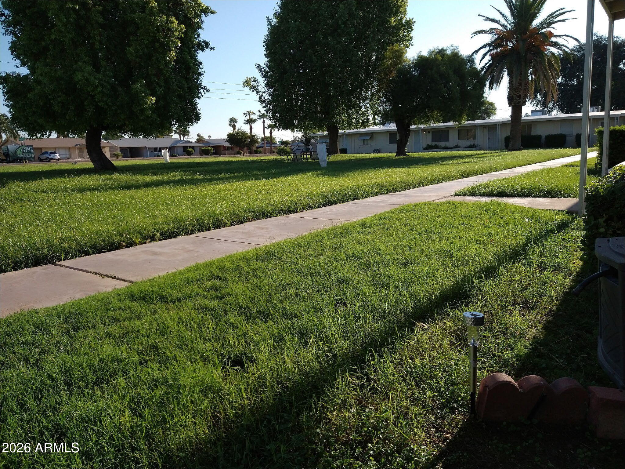 10409 W PEORIA Avenue