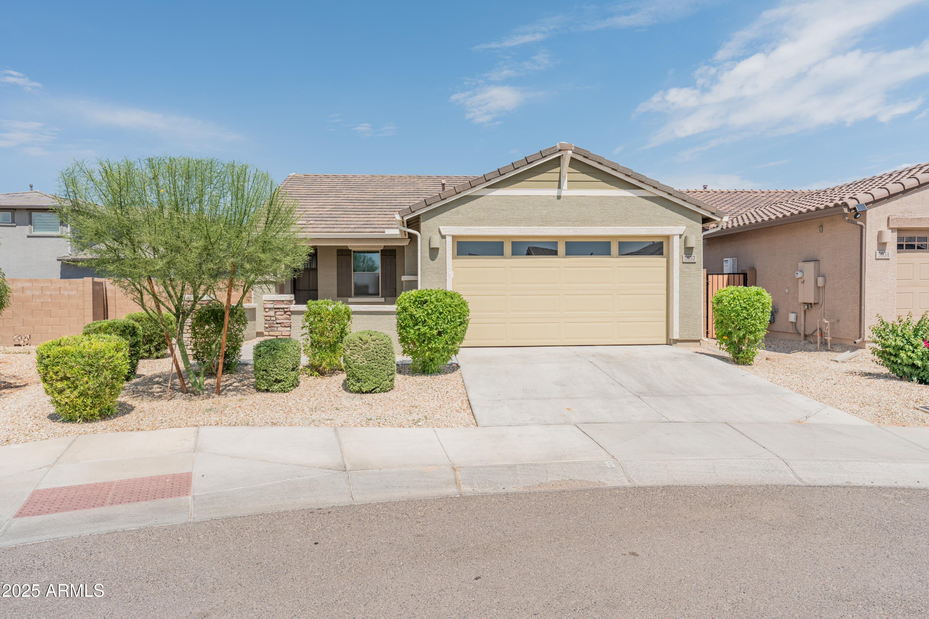 5957 N 89TH Drive