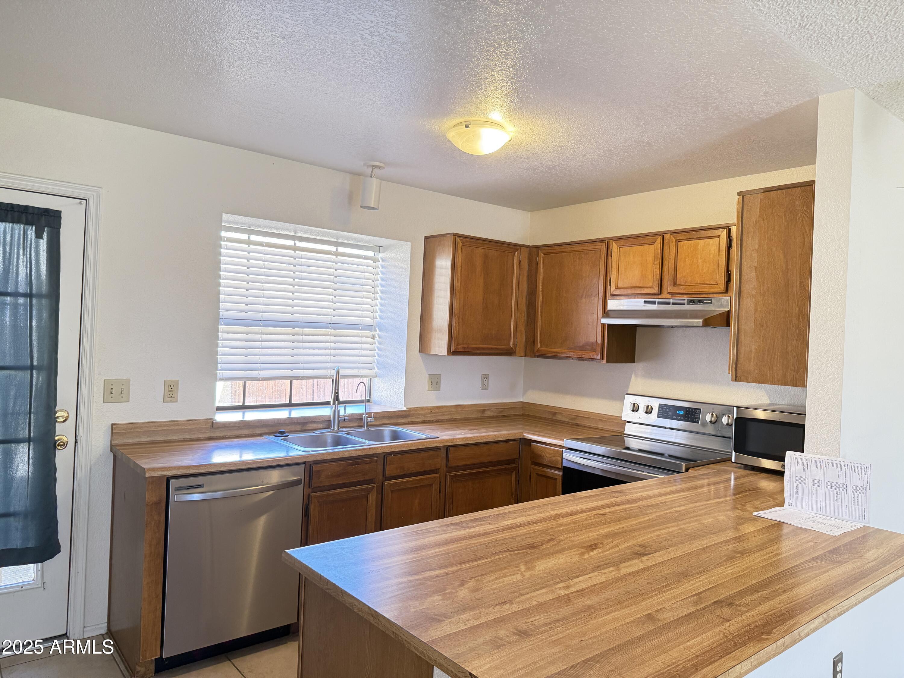 5704 E AIRE LIBRE Avenue 1239