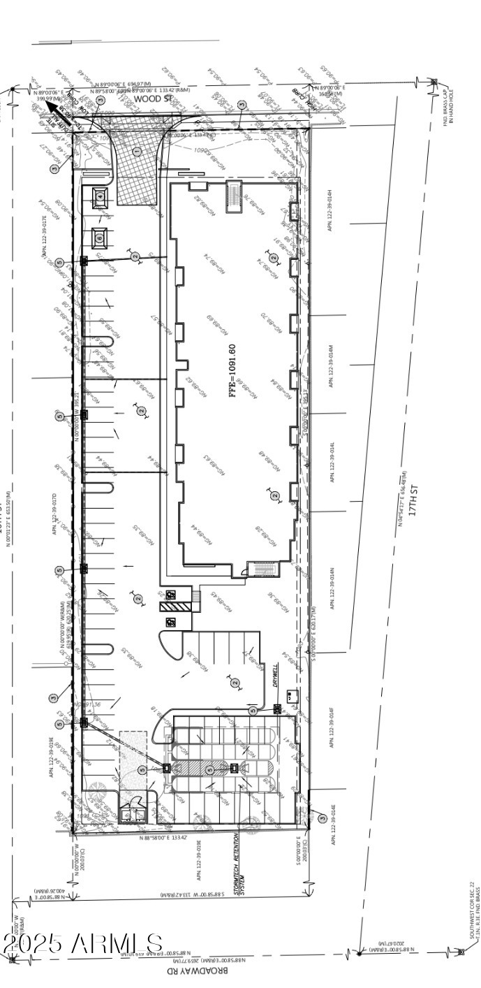 1627 E WOOD Street -