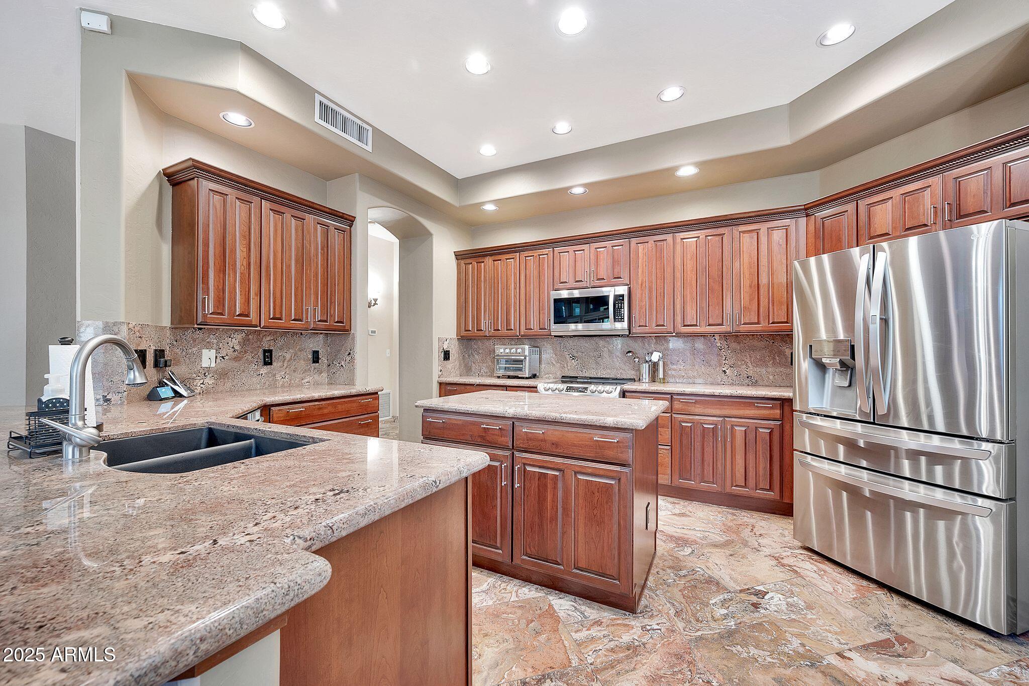 15413 S 31ST Place