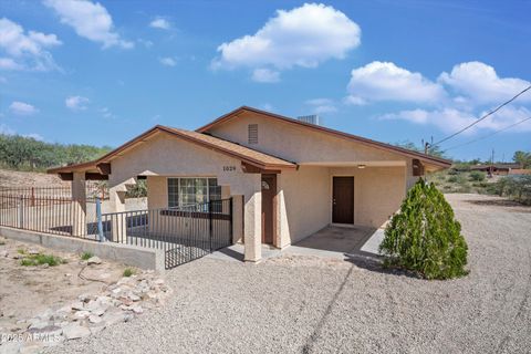1029 CAMINO ESTRELLA -- Rio Rico AZ 85648