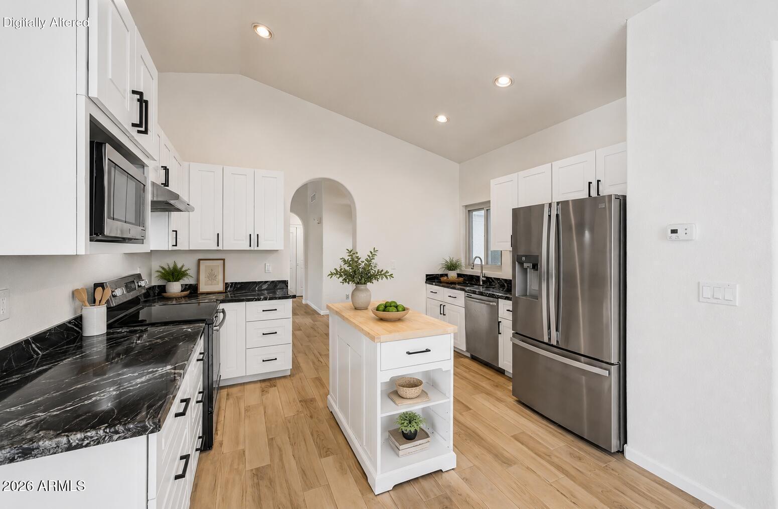 26034 S HOLLYGREEN Drive