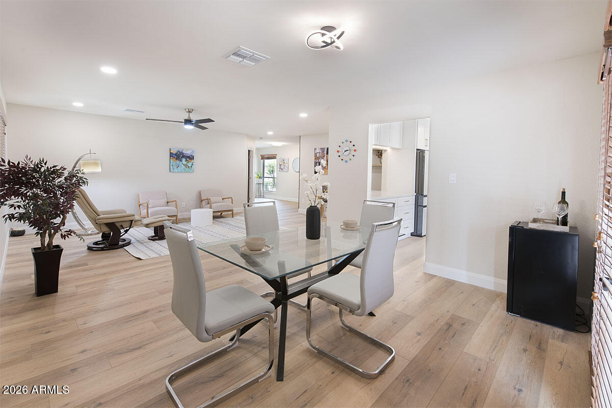 2901 E LAS ROCAS Drive