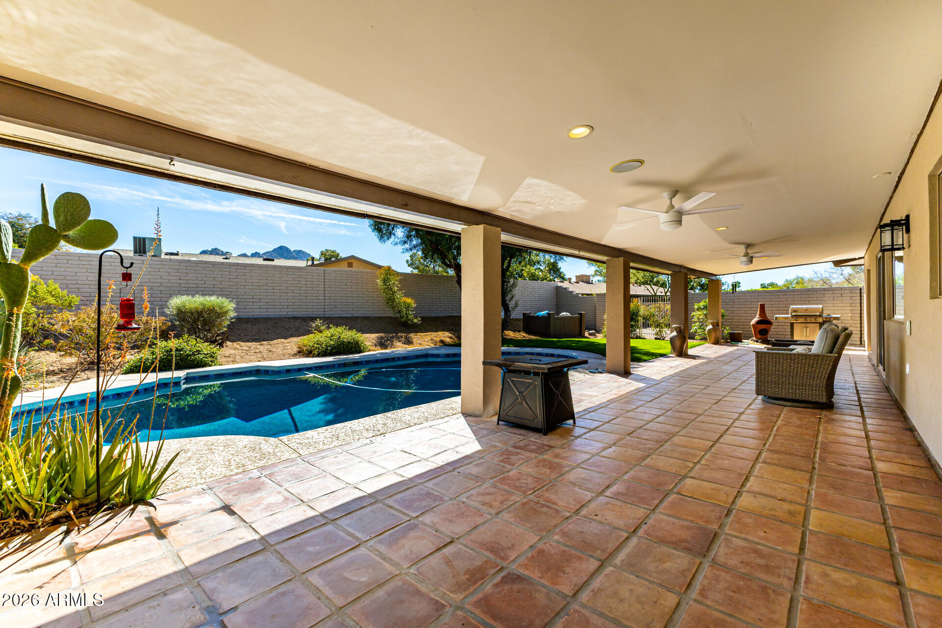 2901 E LAS ROCAS Drive