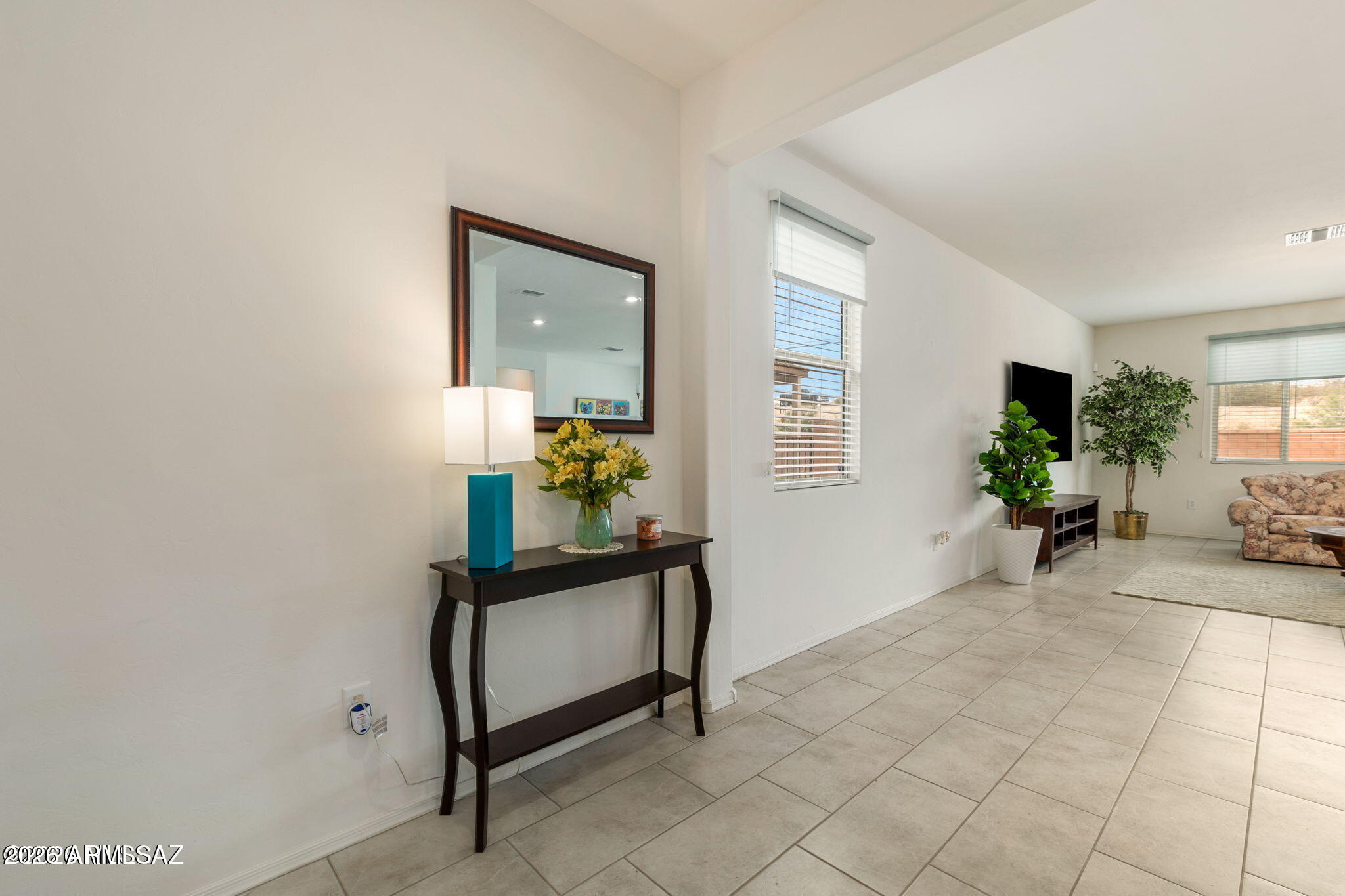 8686 N CALLE LA CANOA --