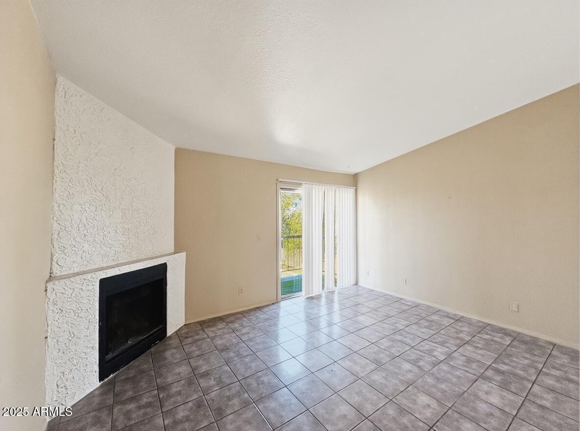 10820 N 16th Avenue Apt 4