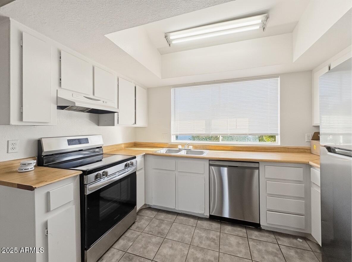 10820 N 16th Avenue Apt 4