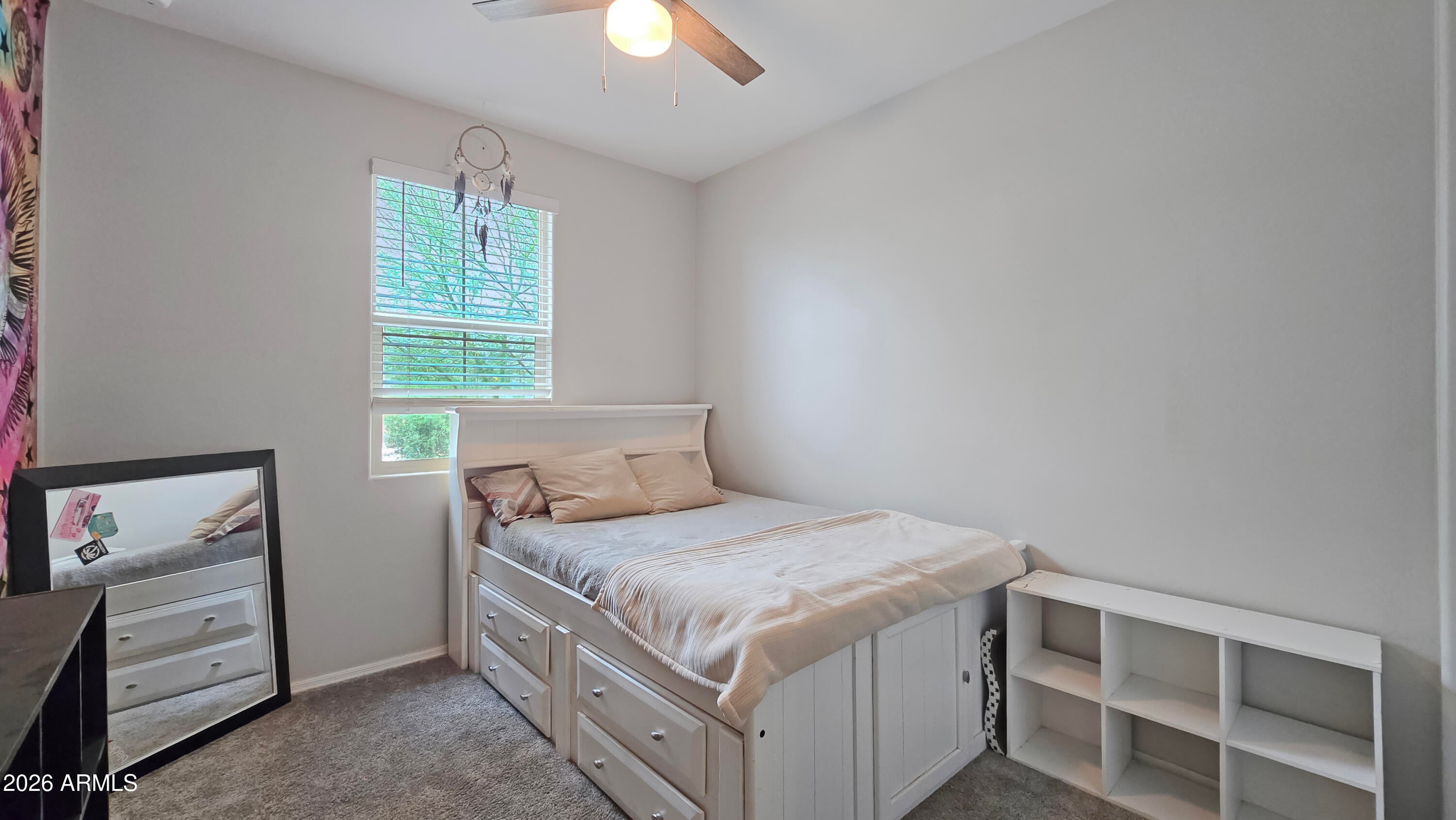 18572 W COTTONTAIL Lane