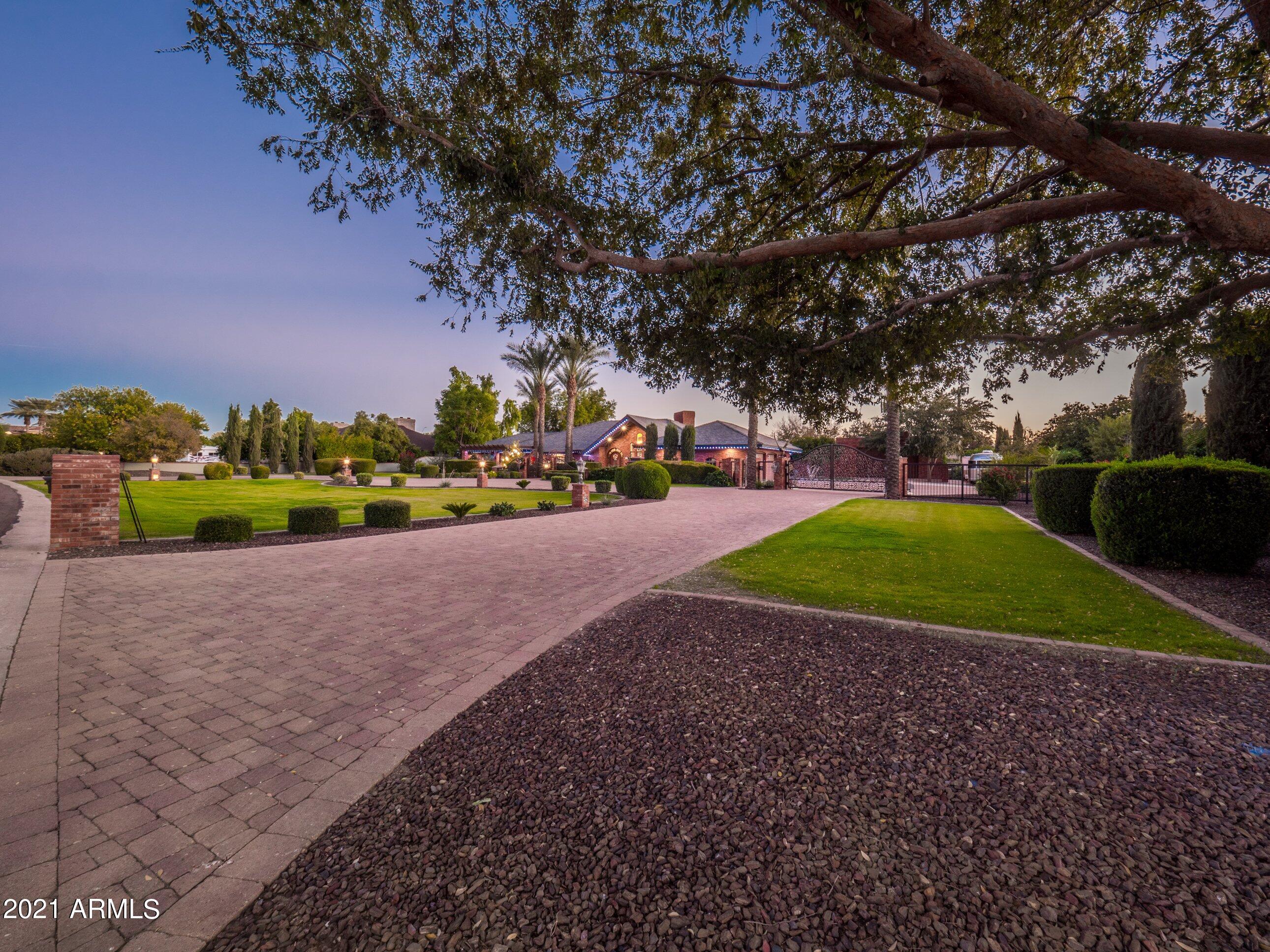CHATHAM GROVES - Residential