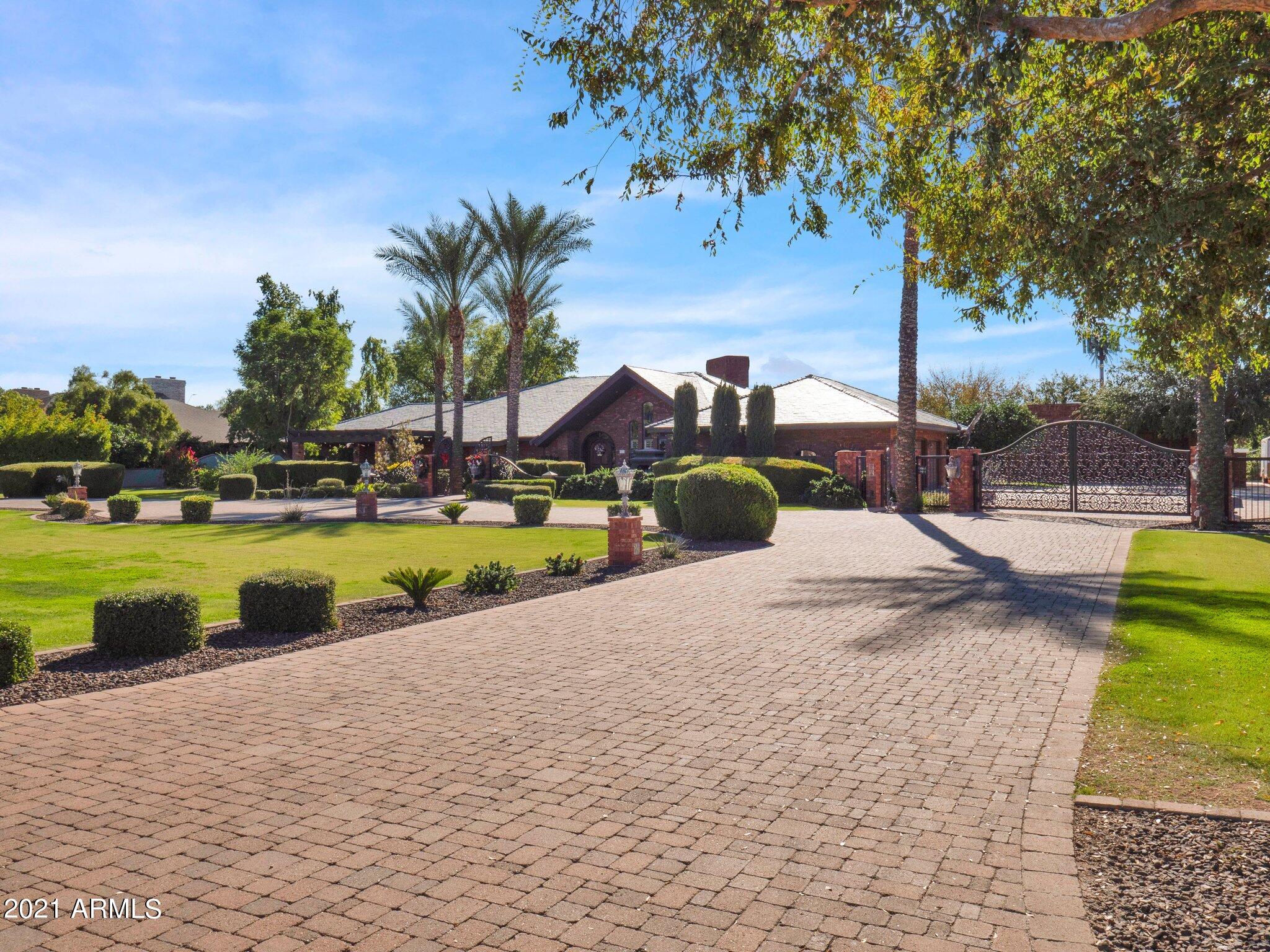 CHATHAM GROVES - Residential
