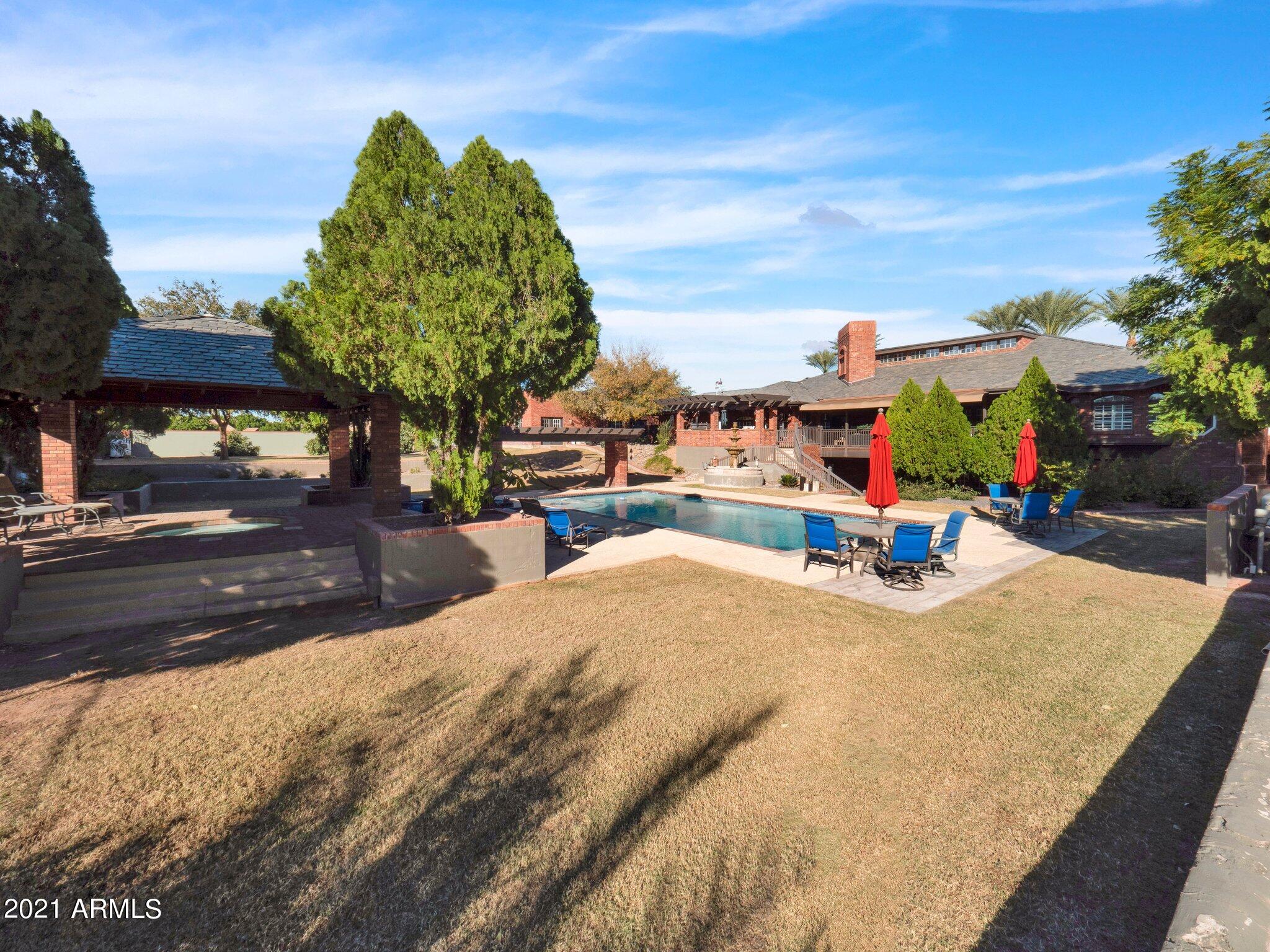 CHATHAM GROVES - Residential