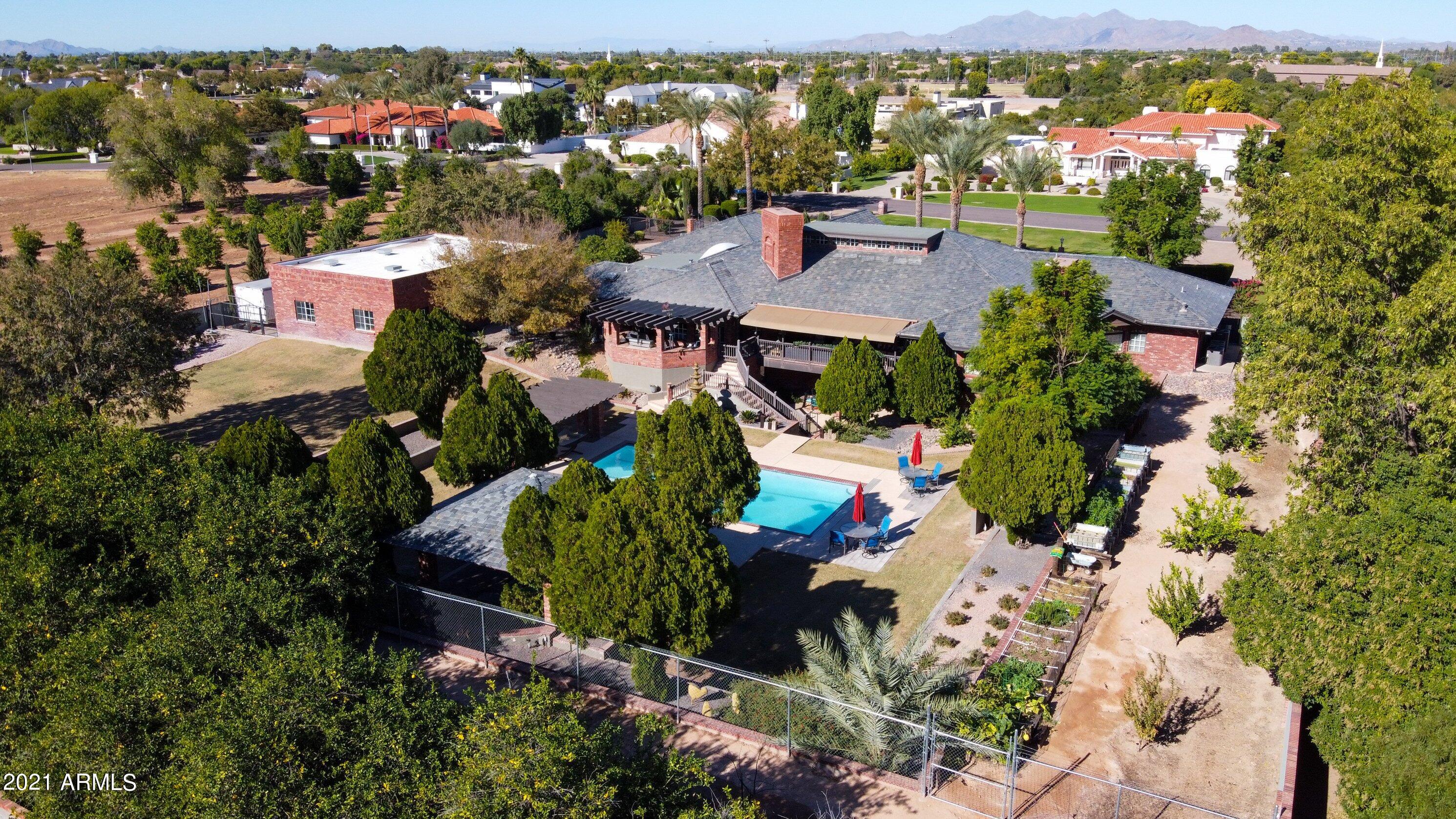 CHATHAM GROVES - Residential