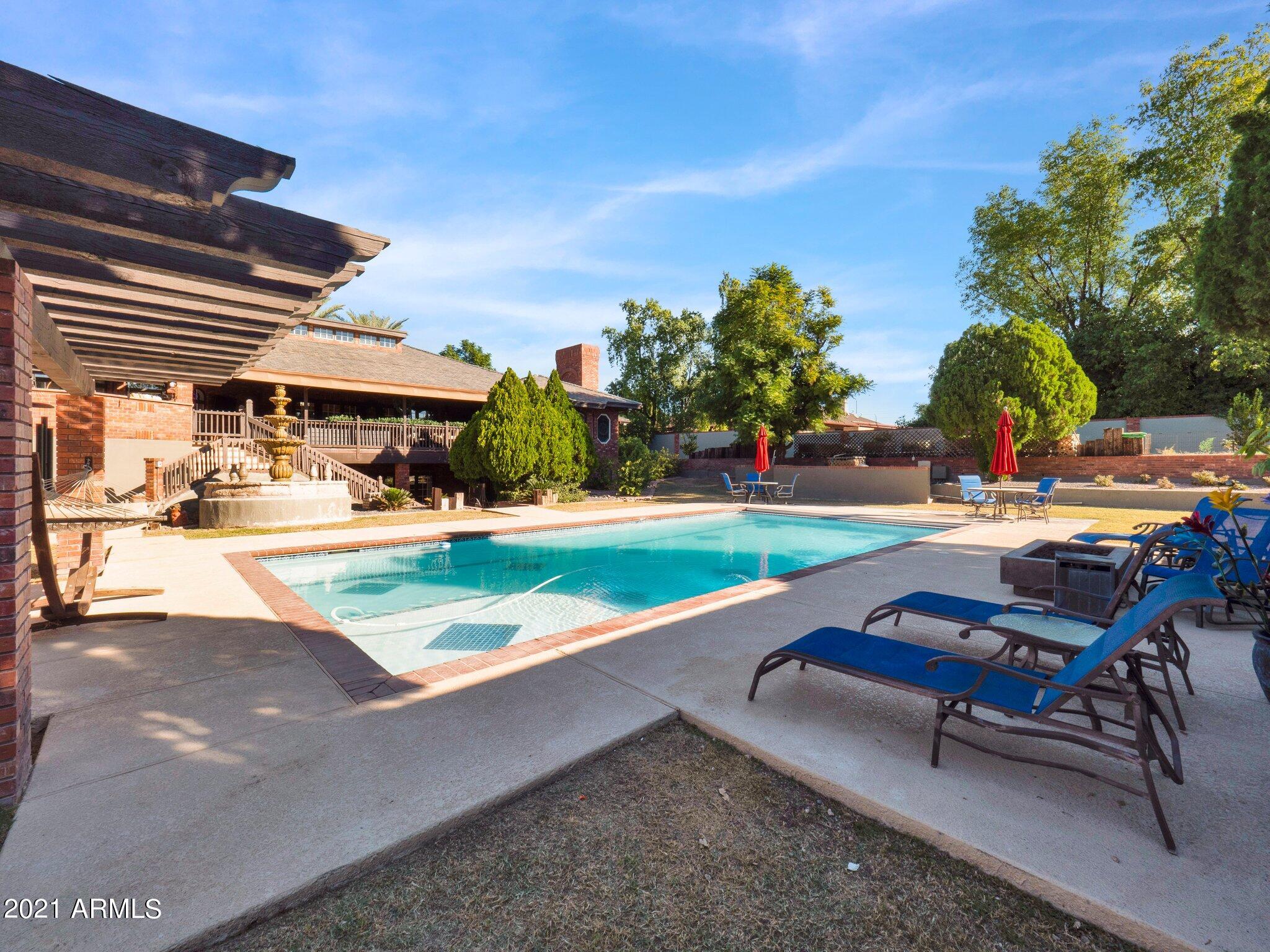 CHATHAM GROVES - Residential