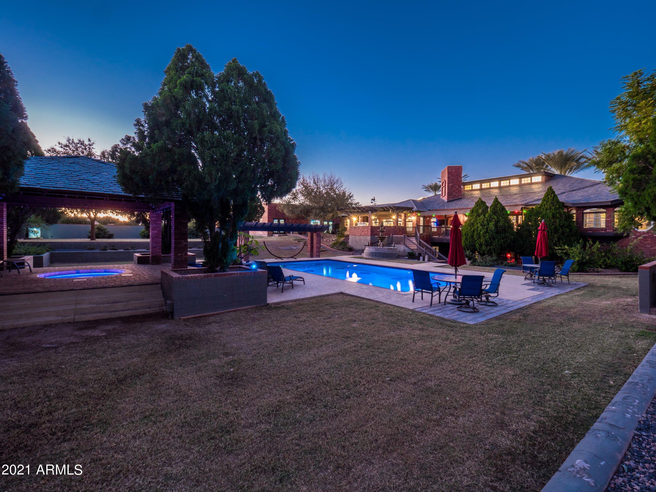 CHATHAM GROVES - Residential