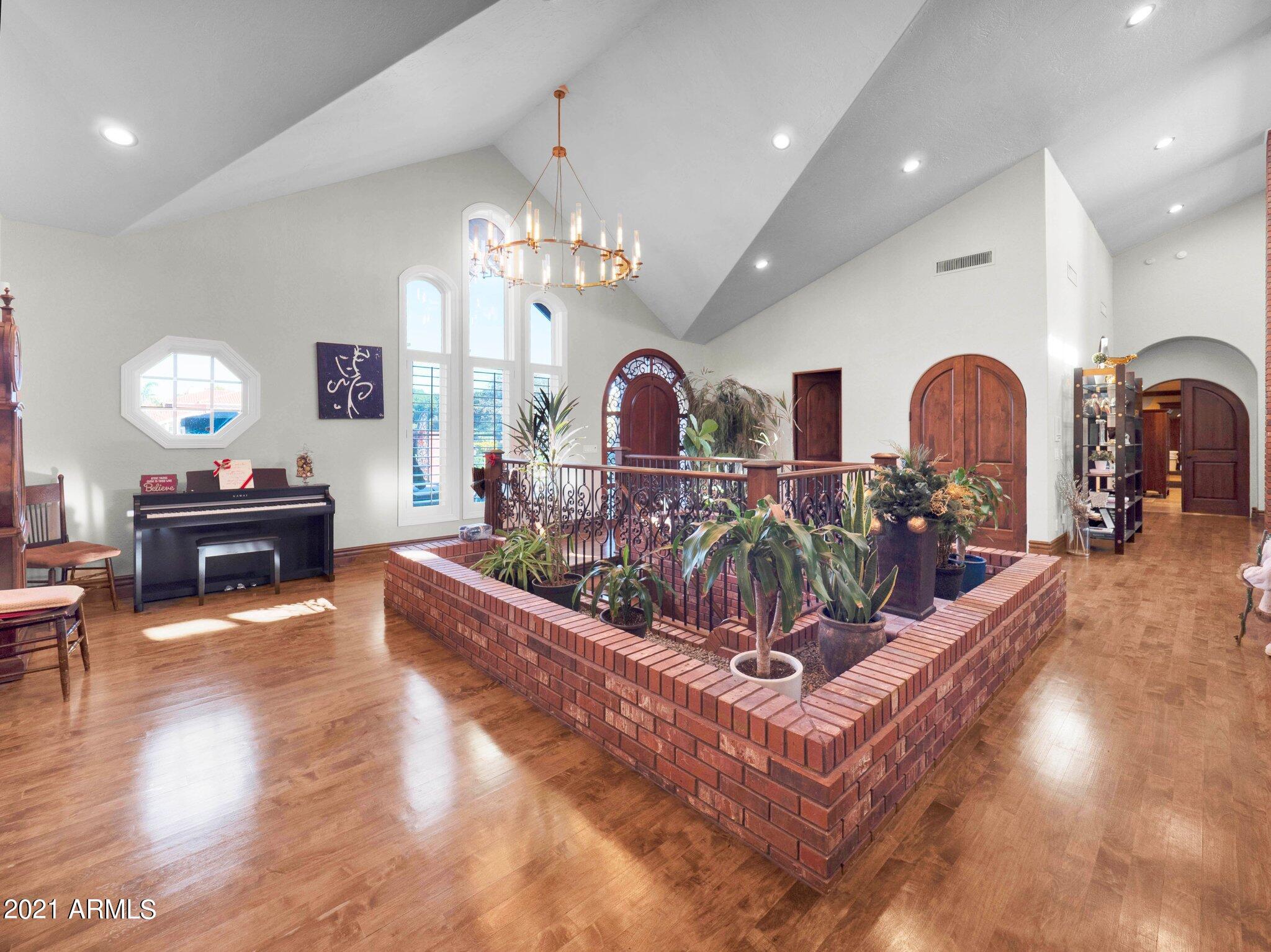 CHATHAM GROVES - Residential