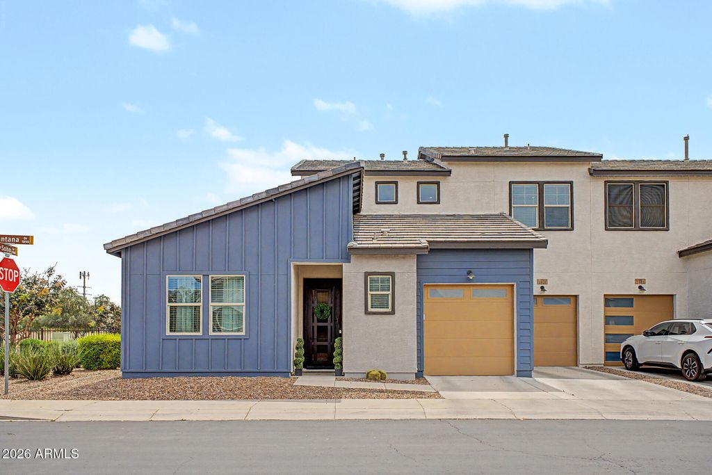 Photo of 1951 E Lantana Drive, Chandler, AZ 85286 (MLS # 7011047)