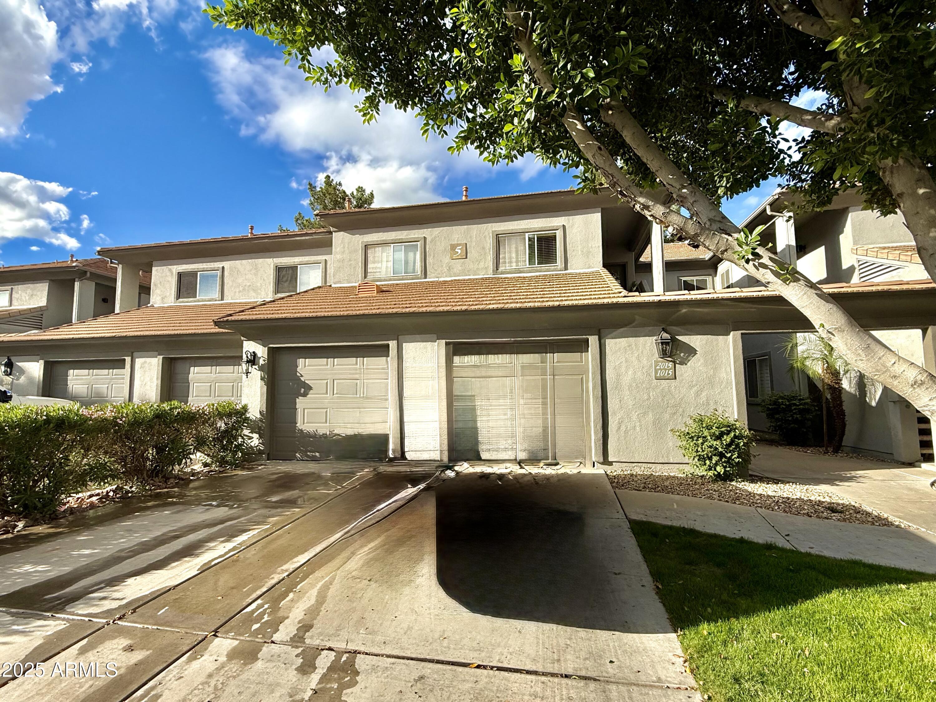 7401 W ARROWHEAD CLUBHOUSE Drive 1015