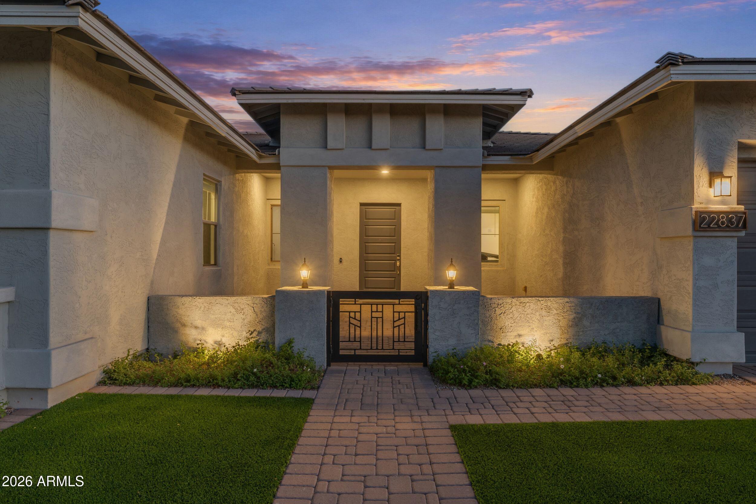 22837 E VIA LAS BRISAS --