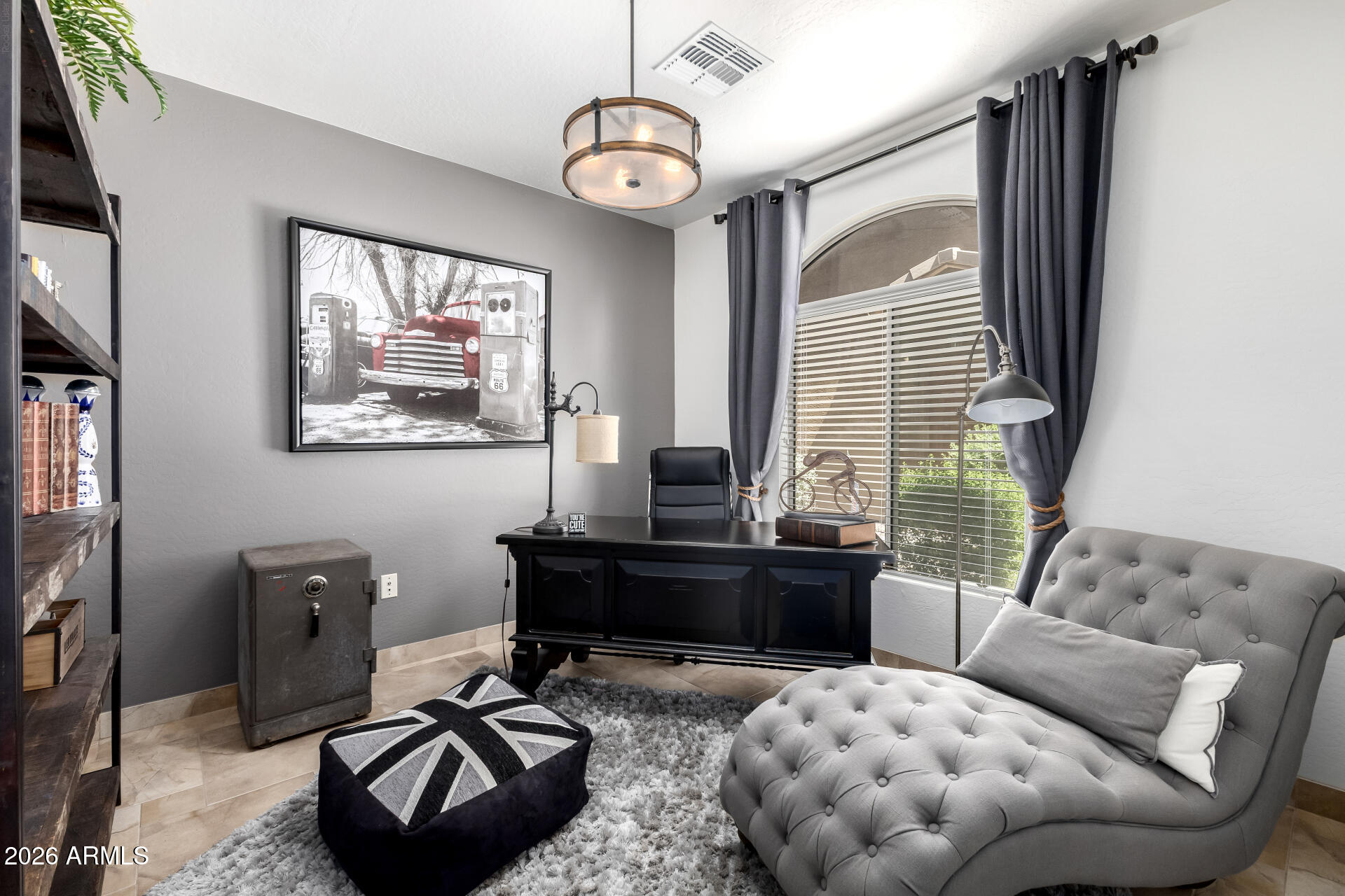 2250 E DEER VALLEY Road 15