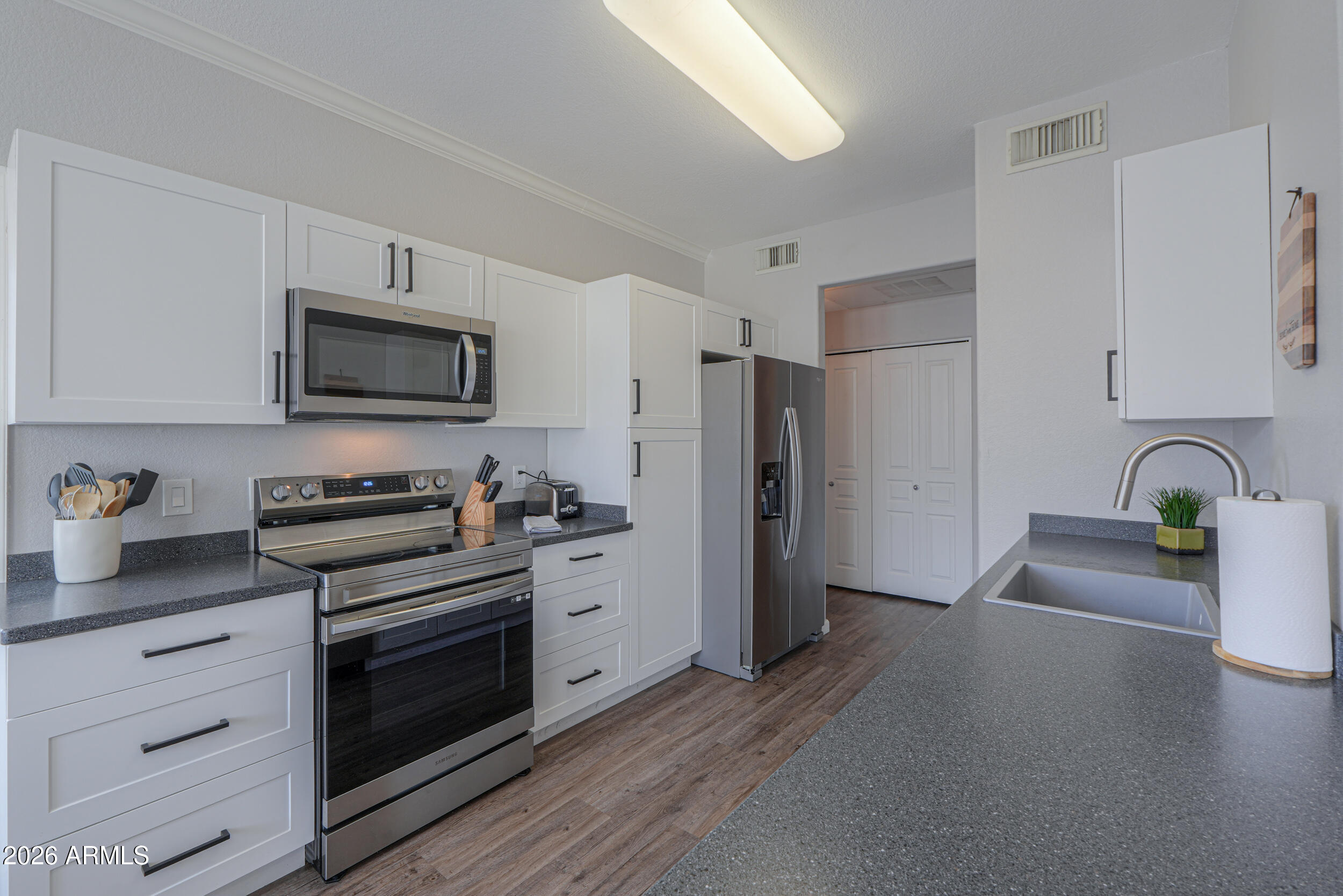 1941 S PIERPONT Drive 1062