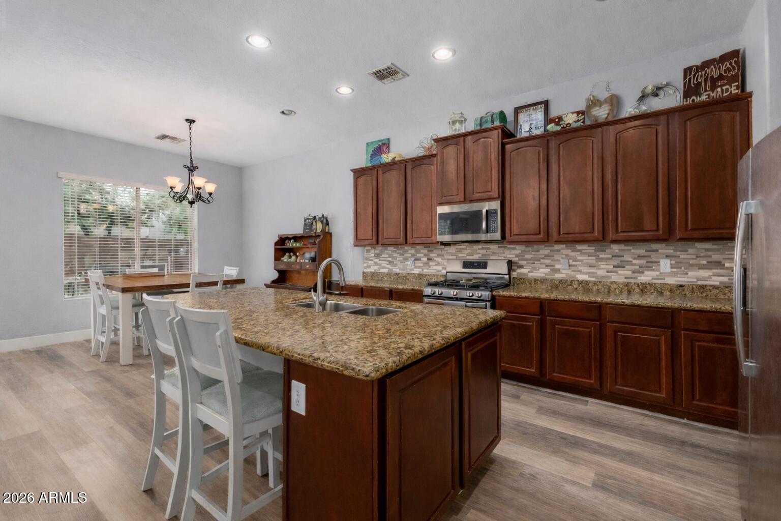 3935 E SIERRA MADRE Avenue